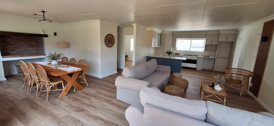 4 Bedroom Property for Sale in Stilbaai Wes Western Cape